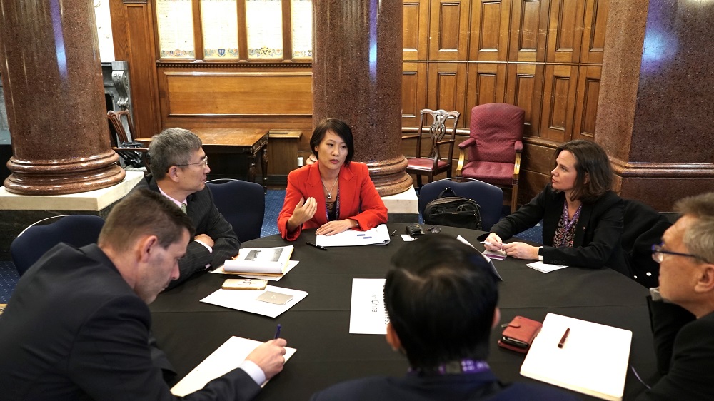 roundtable-business-china-2.jpg